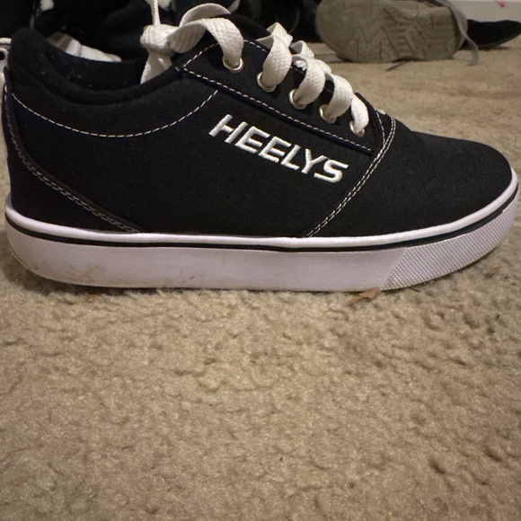 Heelys Kids Shoes - Black size 6 - Picture 5 of 8